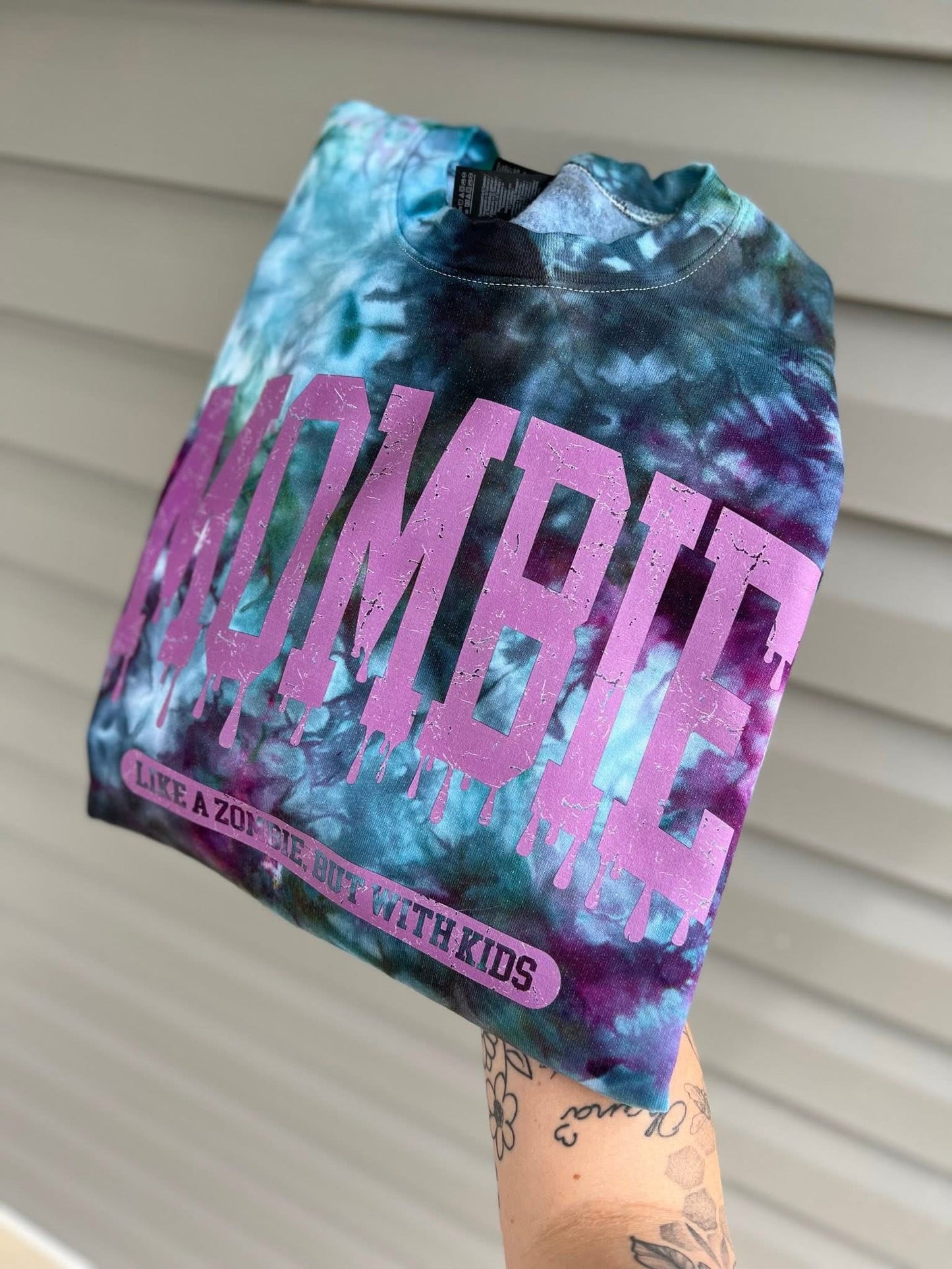 MOMBIE *VIP GROUP SPECIAL