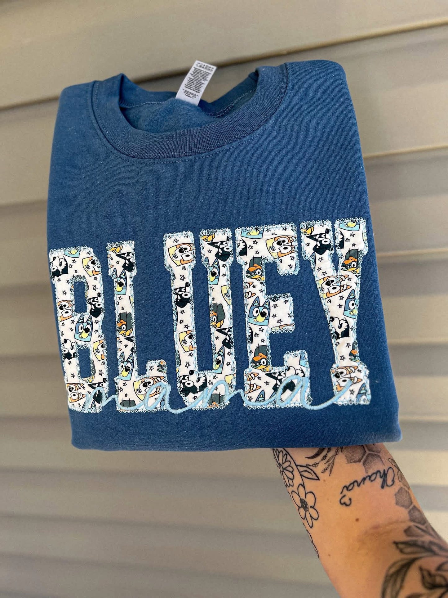 Mama Custom Embroidery Blue 🐶