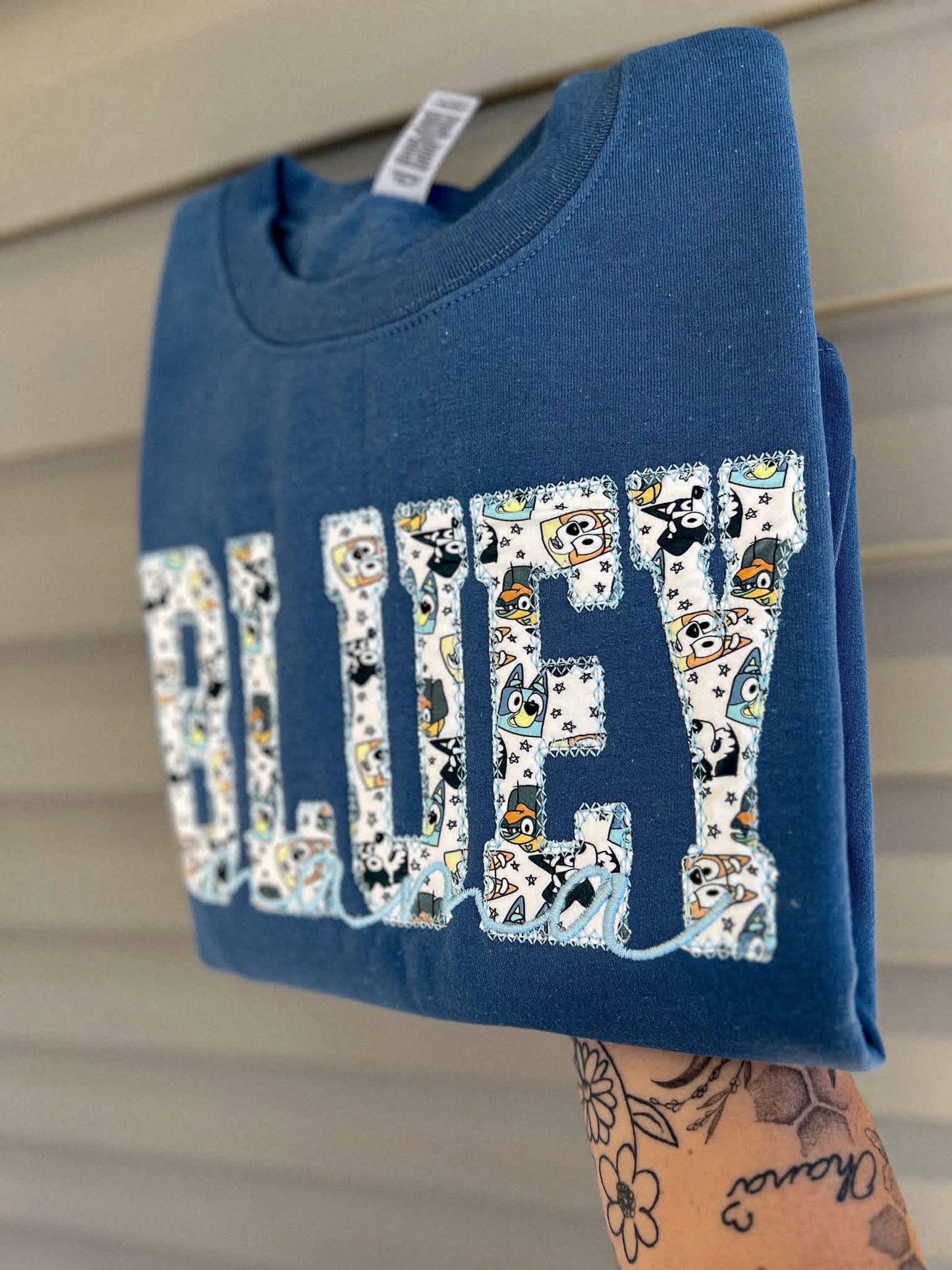 Mama Custom Embroidery Blue 🐶