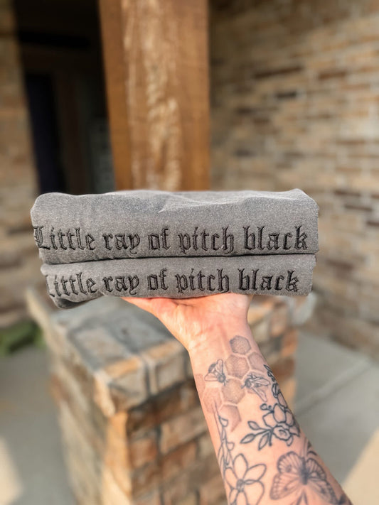 Little Ray of Pitch Black 🖤
